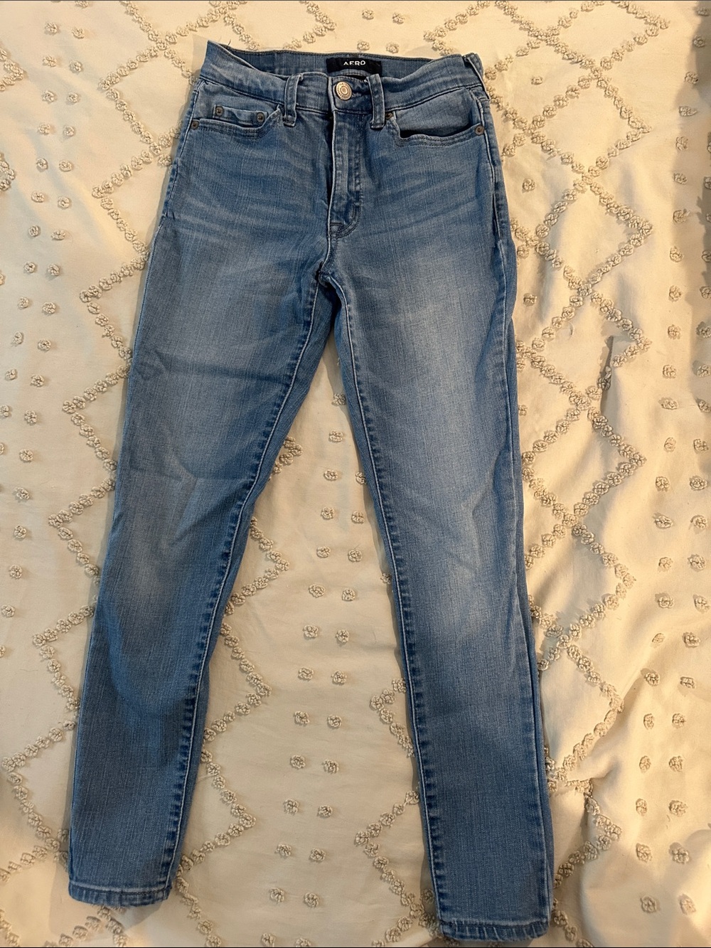 Aeropostale Women's Faded Blue Skinny Jeans